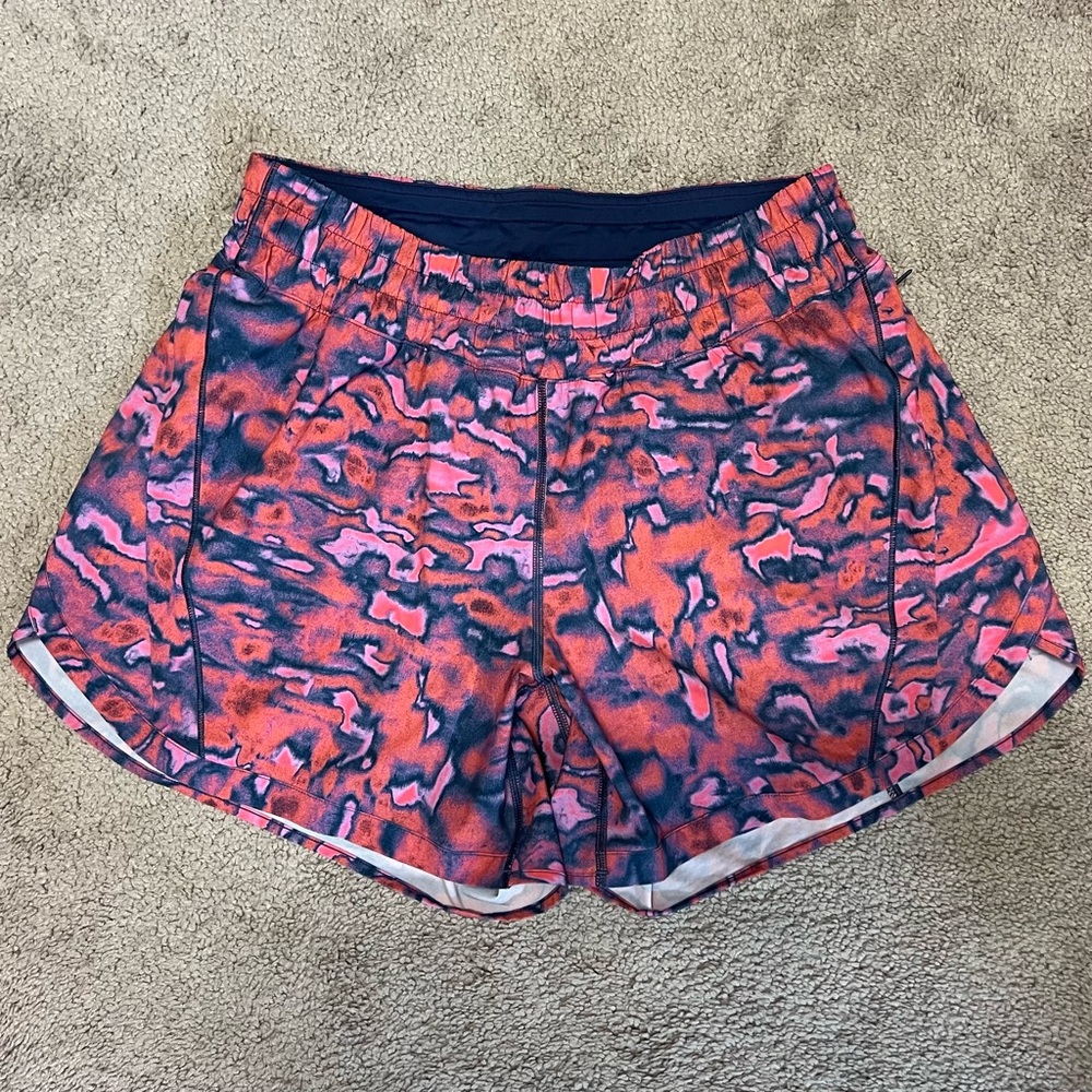 Lululemon Track That Short HR 5in - Size 10 EUC